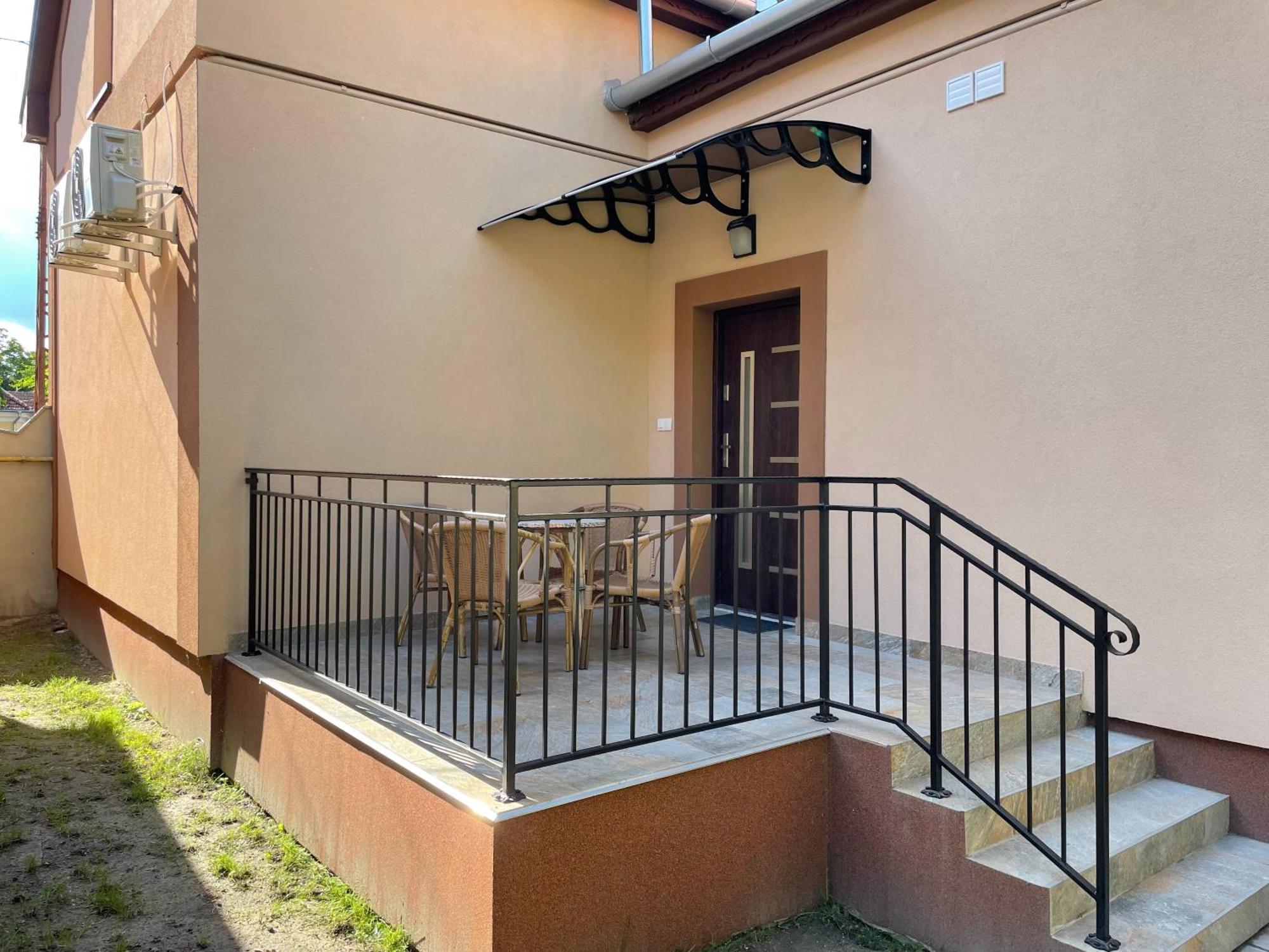 Kovacs Apartmanhaz Kiskunhalas Room photo